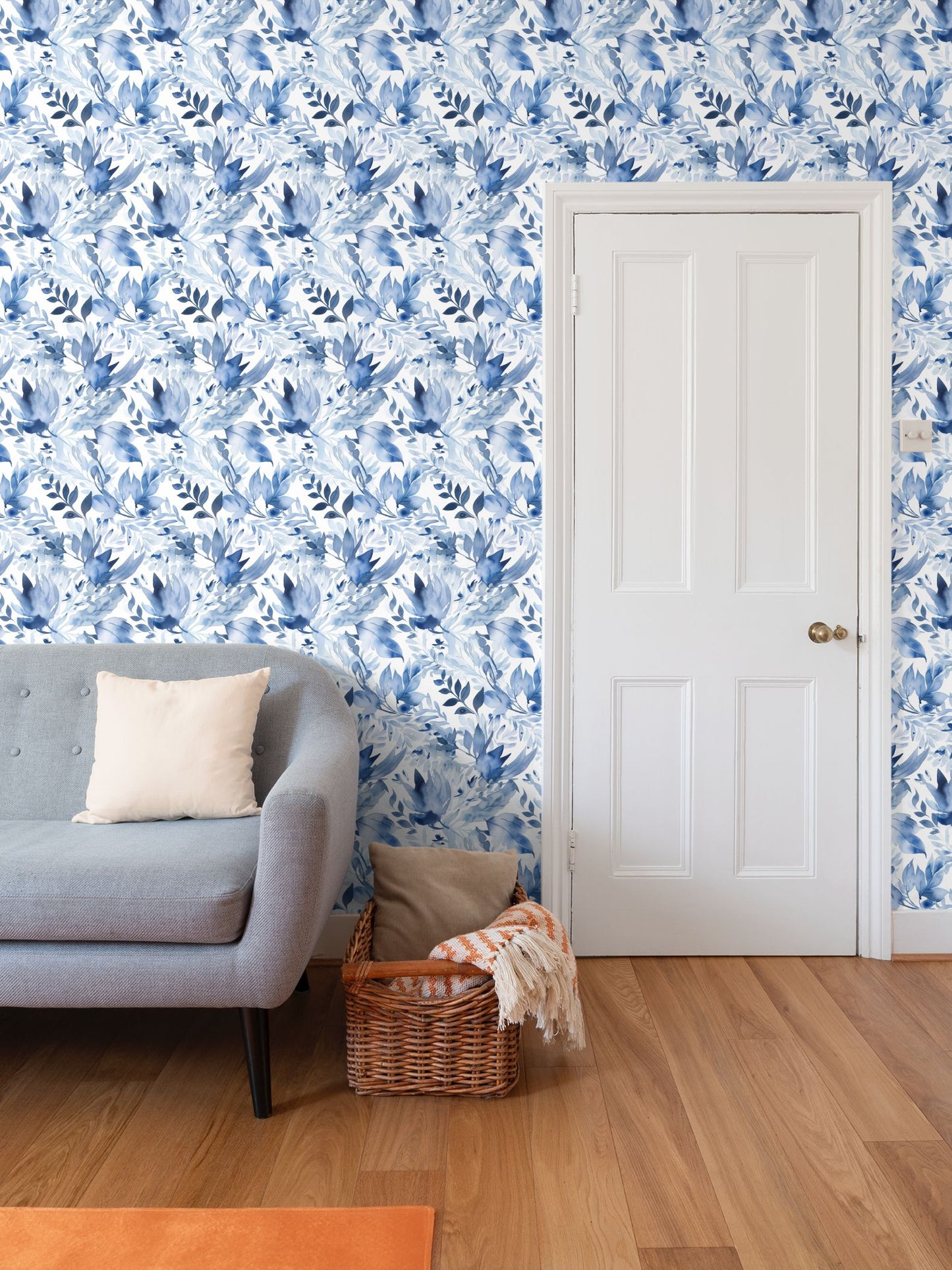 China Blue Foliage Repeat Pattern Wallpaper