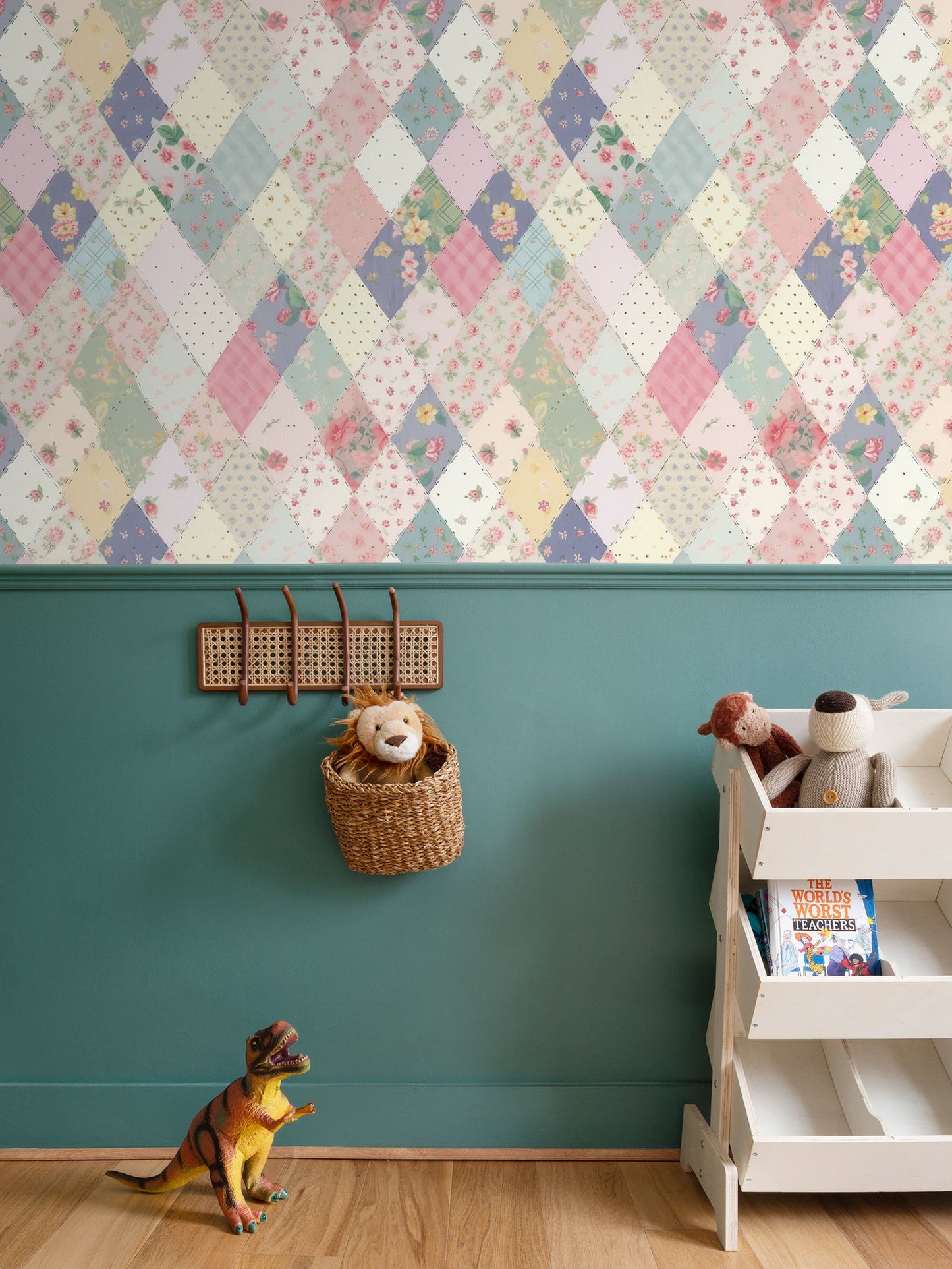 Harlequin Patchwork Repeat Pattern Wallpaper