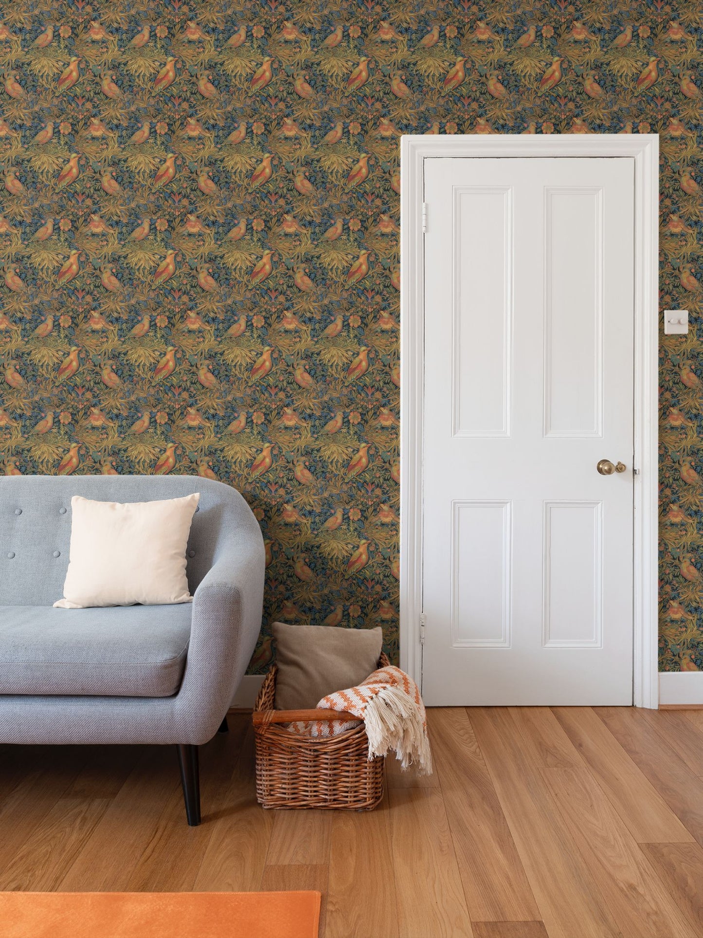 Tudor Birds Repeat Pattern Wallpaper