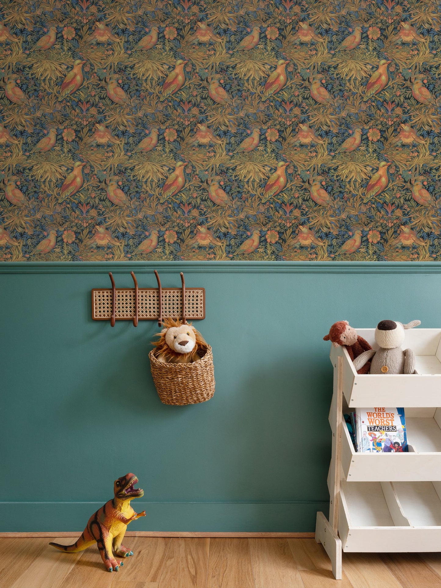 Tudor Birds Repeat Pattern Wallpaper